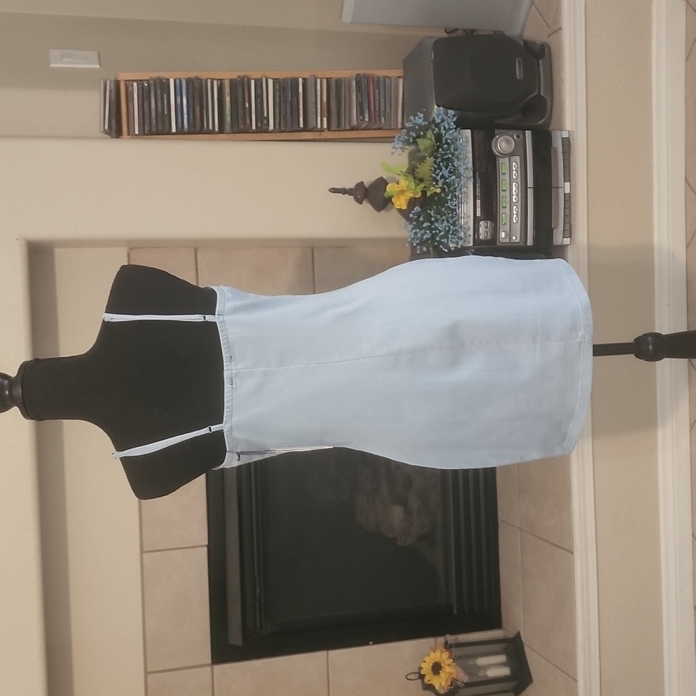 Dress - Picture 3 of 9
